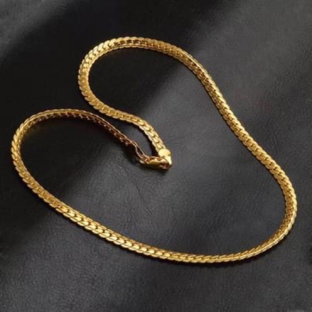 18k gold plated stamp necklace chain 20” long 5mm